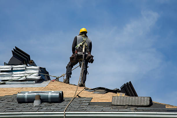 Professional Flat Roof Repair technician working in Kootenai, ID